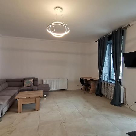 ブラショフCasa J. Gusbethアパートメント エクステリア 写真