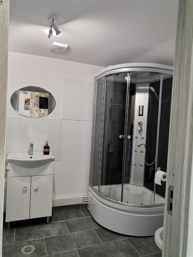 ブラショフCasa J. Gusbethアパートメント エクステリア 写真