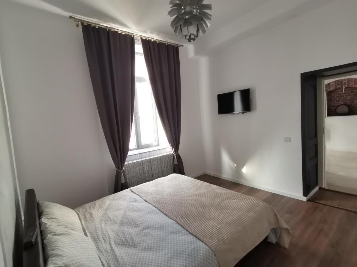 ブラショフCasa J. Gusbethアパートメント エクステリア 写真