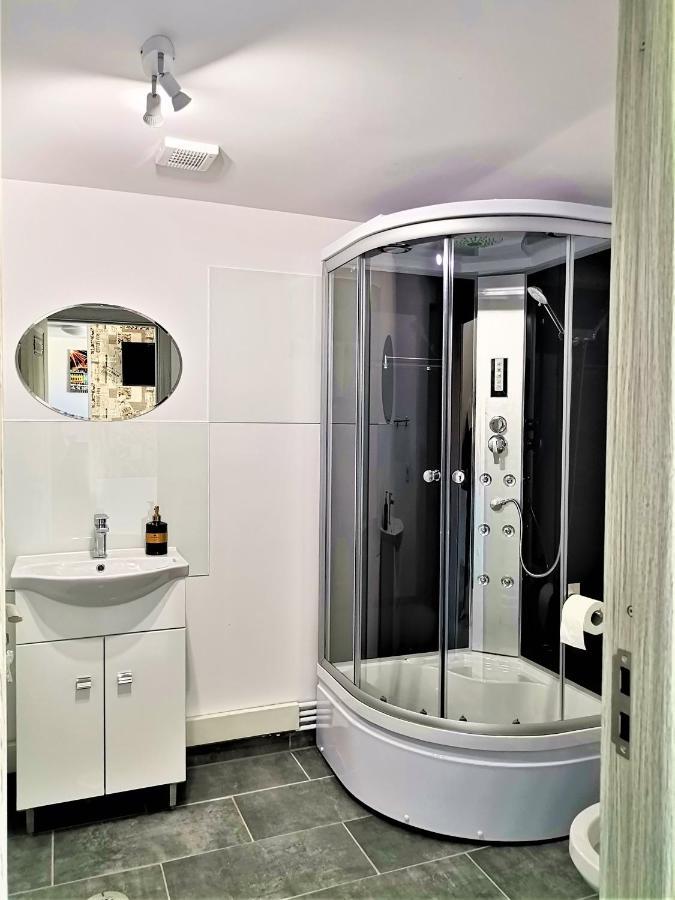 ブラショフCasa J. Gusbethアパートメント エクステリア 写真